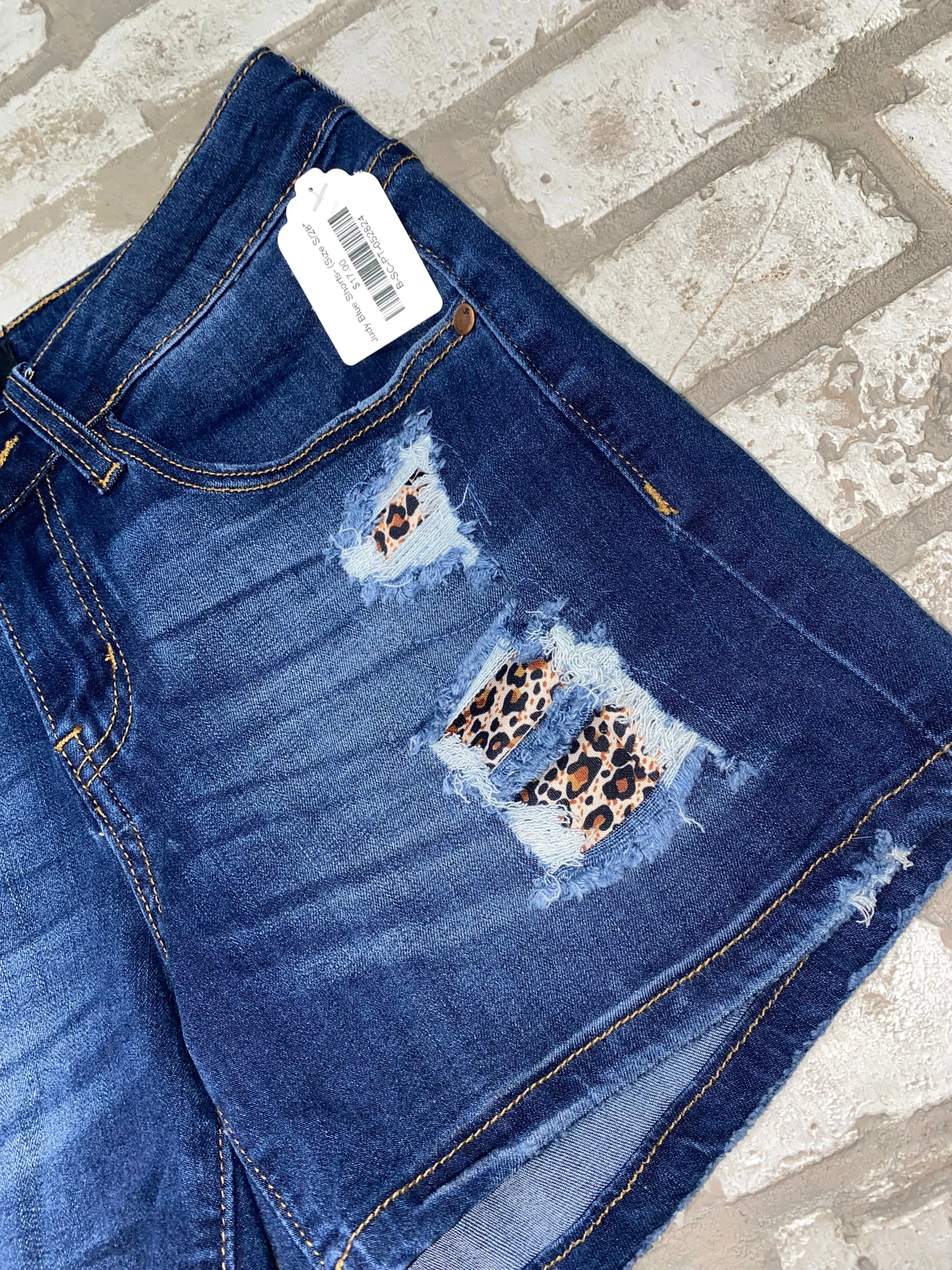 Judy Blue Shorts- (Size S/28")